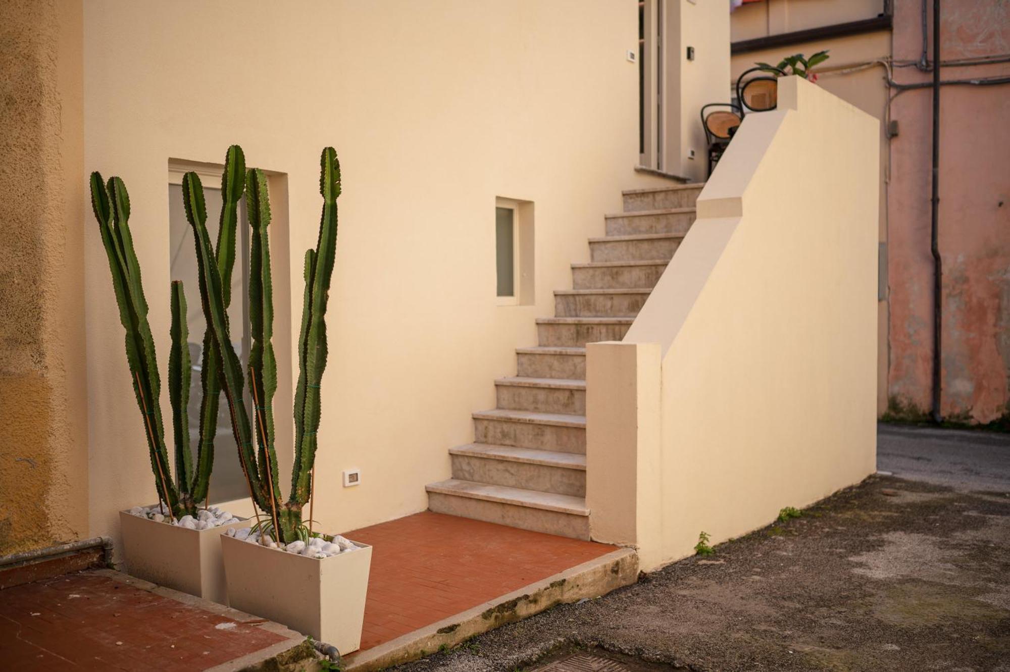 Saliscendi Lägenhet Pietrasanta Exteriör bild