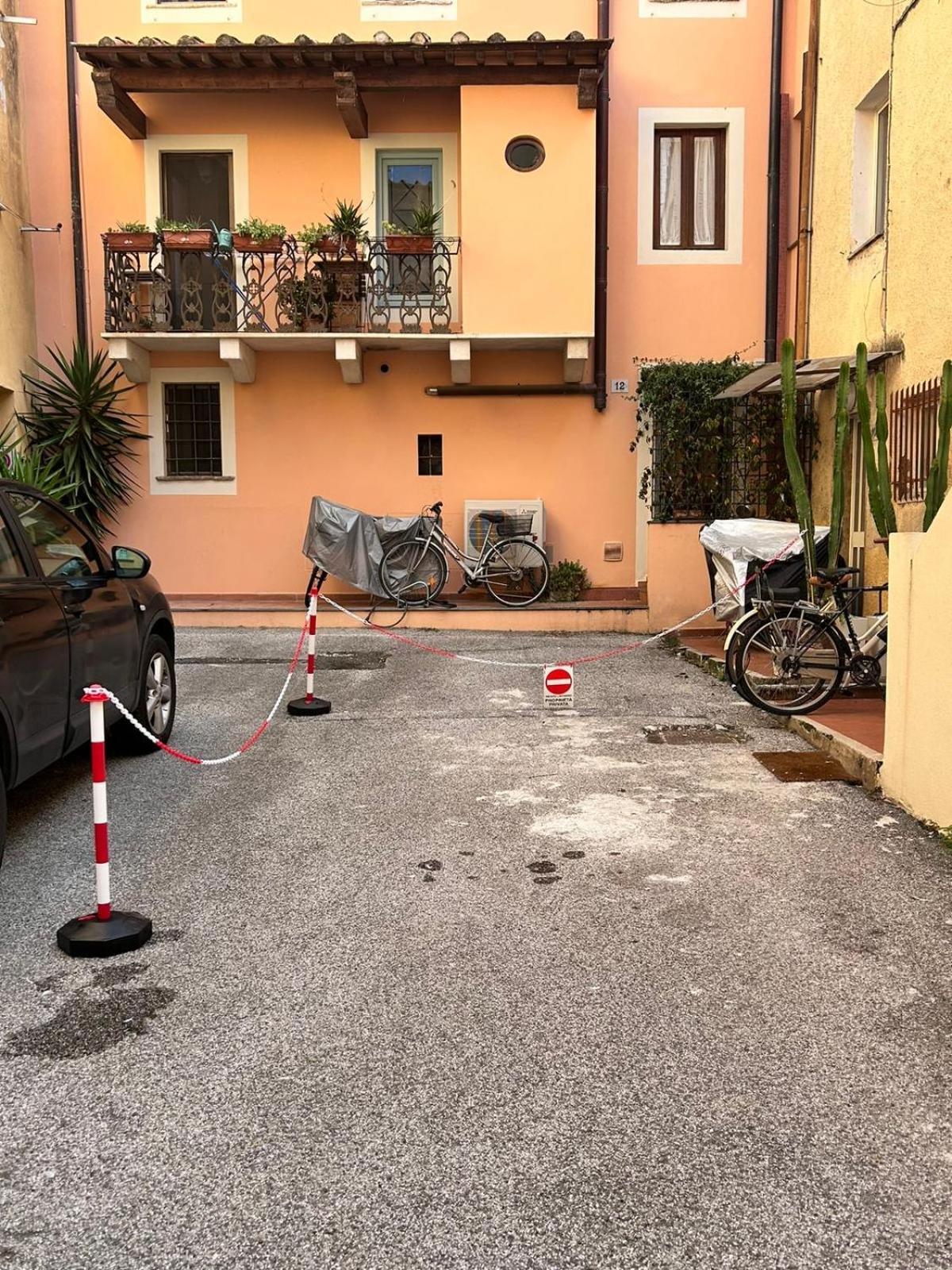 Saliscendi Lägenhet Pietrasanta Exteriör bild